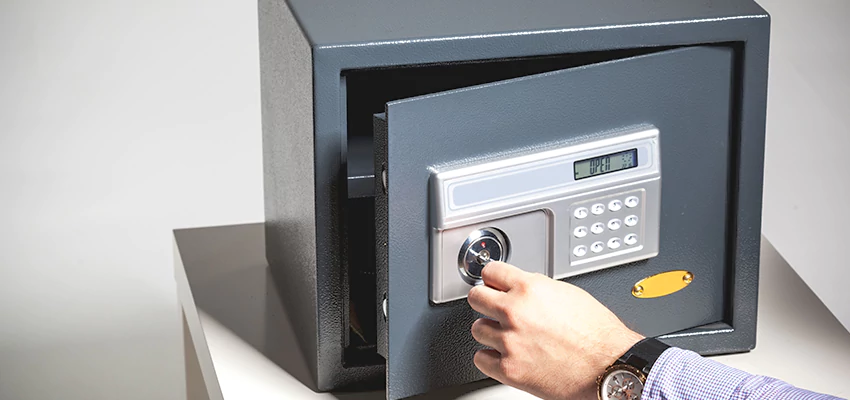 Jewelry Safe Unlocking Service in Newport Beach, California