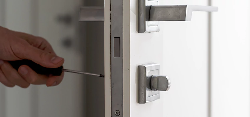 Key Programming Locksmith Open Now in Newport Beach, California